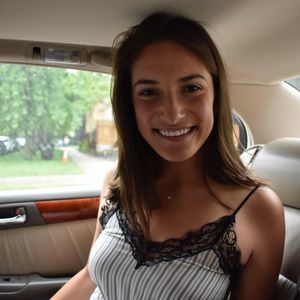 Meet your Posher, Izzy